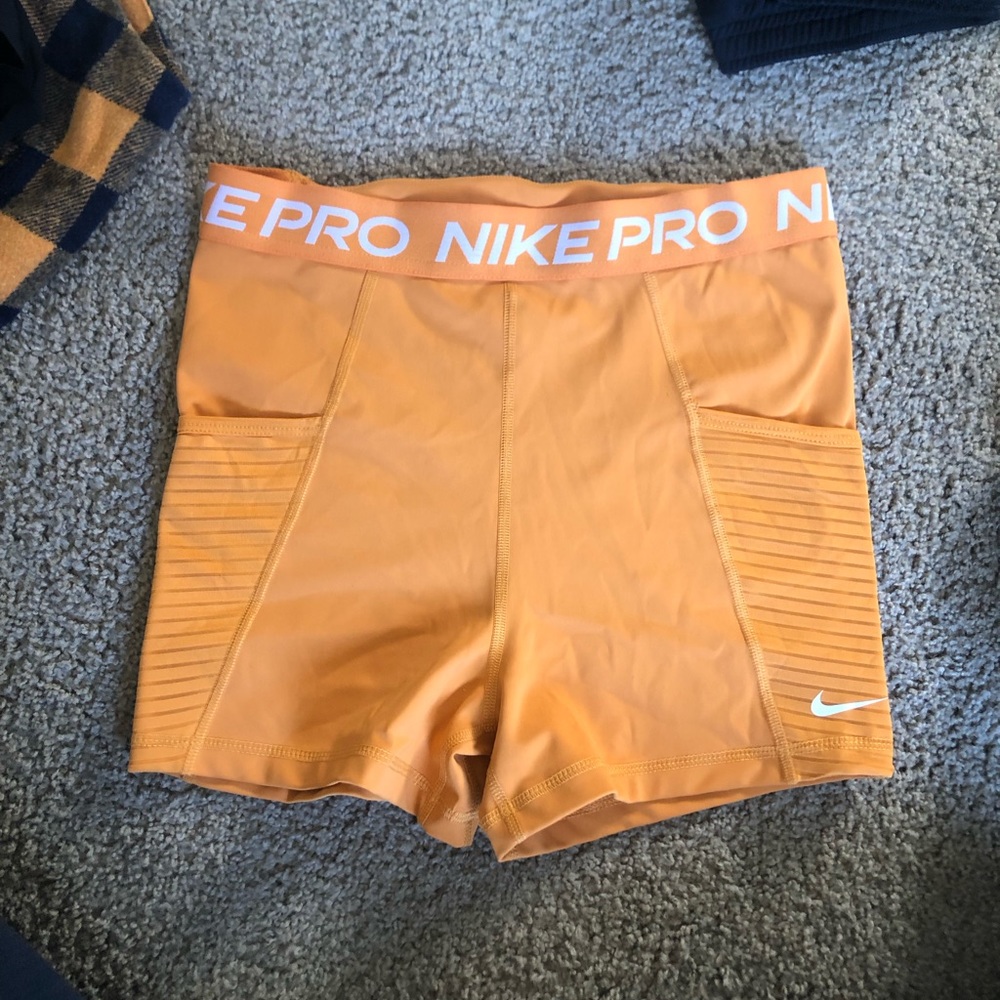 Nike spandex